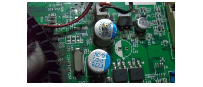 顯卡質(zhì)量問題導致電腦花屏死機1